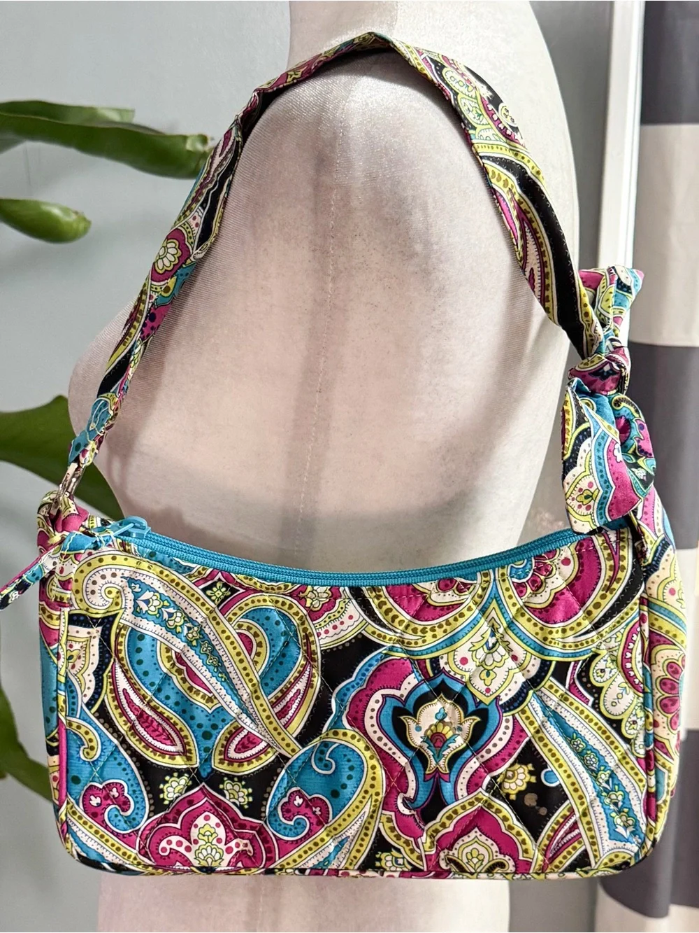 Vintage Y2K Vera Bradley Paisley Quilted Shoulder Bag – Excellent Condition